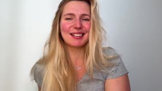 French Chloe Duval shows her big ass in doggystyle facing the camera