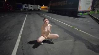 French woman undresses while walking in the dark streets!