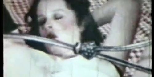 European Peepshow Loops 201 1970s - Scene 3 (Isis Taylor)