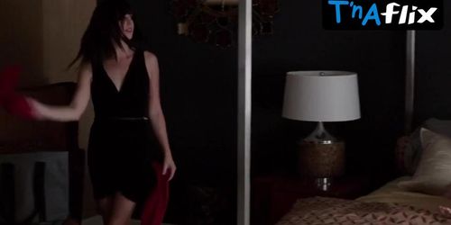 Ruth Kearney Lesbian,  Underwear Scene  in The Following