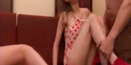 Teens in threesome porn