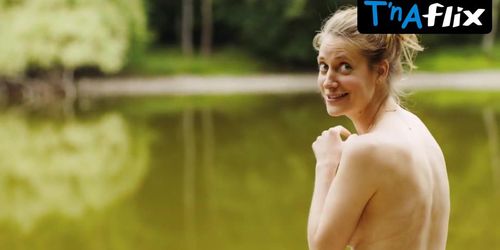 Bettina Burchard Breasts,  Underwear Scene  in Landfrauen